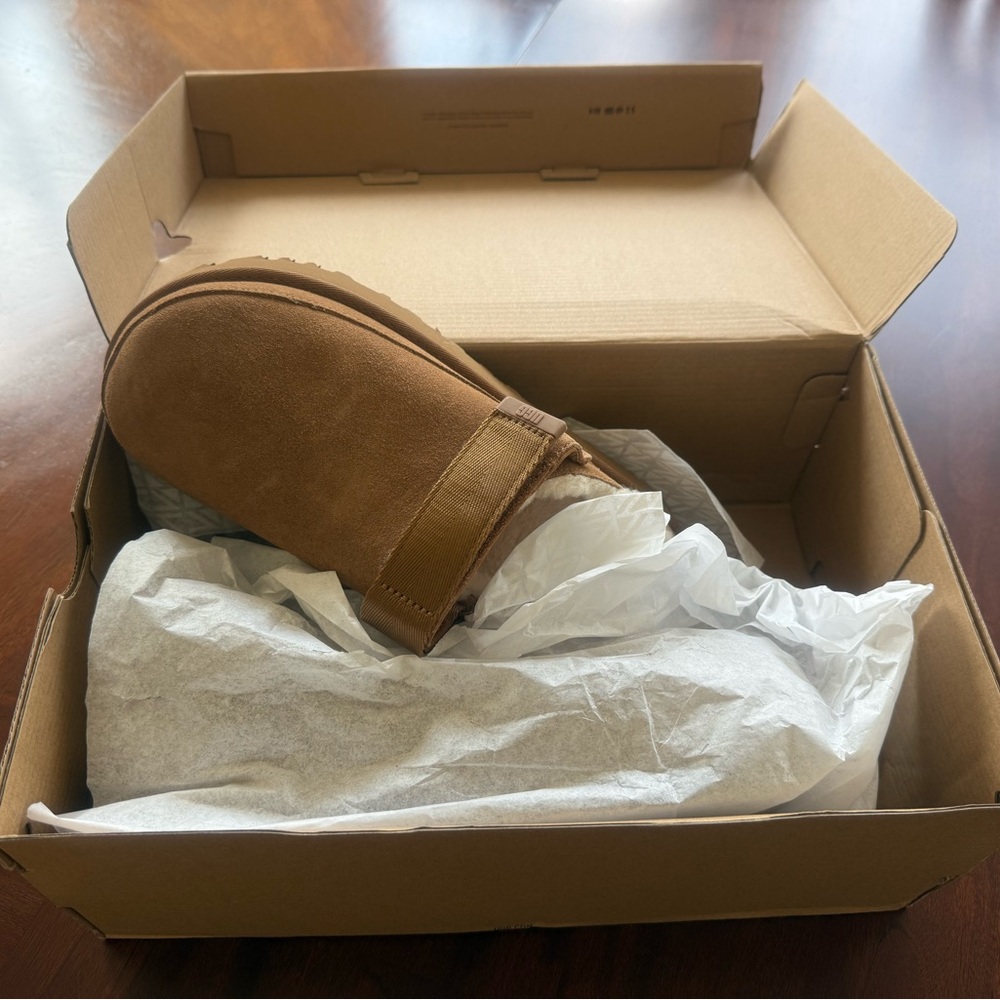 UGG Goldenstar Cozy Clog Chestnut Rubber Sole Mule size 9 NWT - Picture 4 of 8